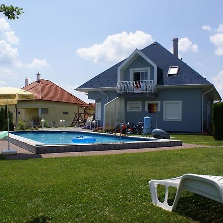 Kék Vendégház Family Resort Gyenesdiás Extérieur photo