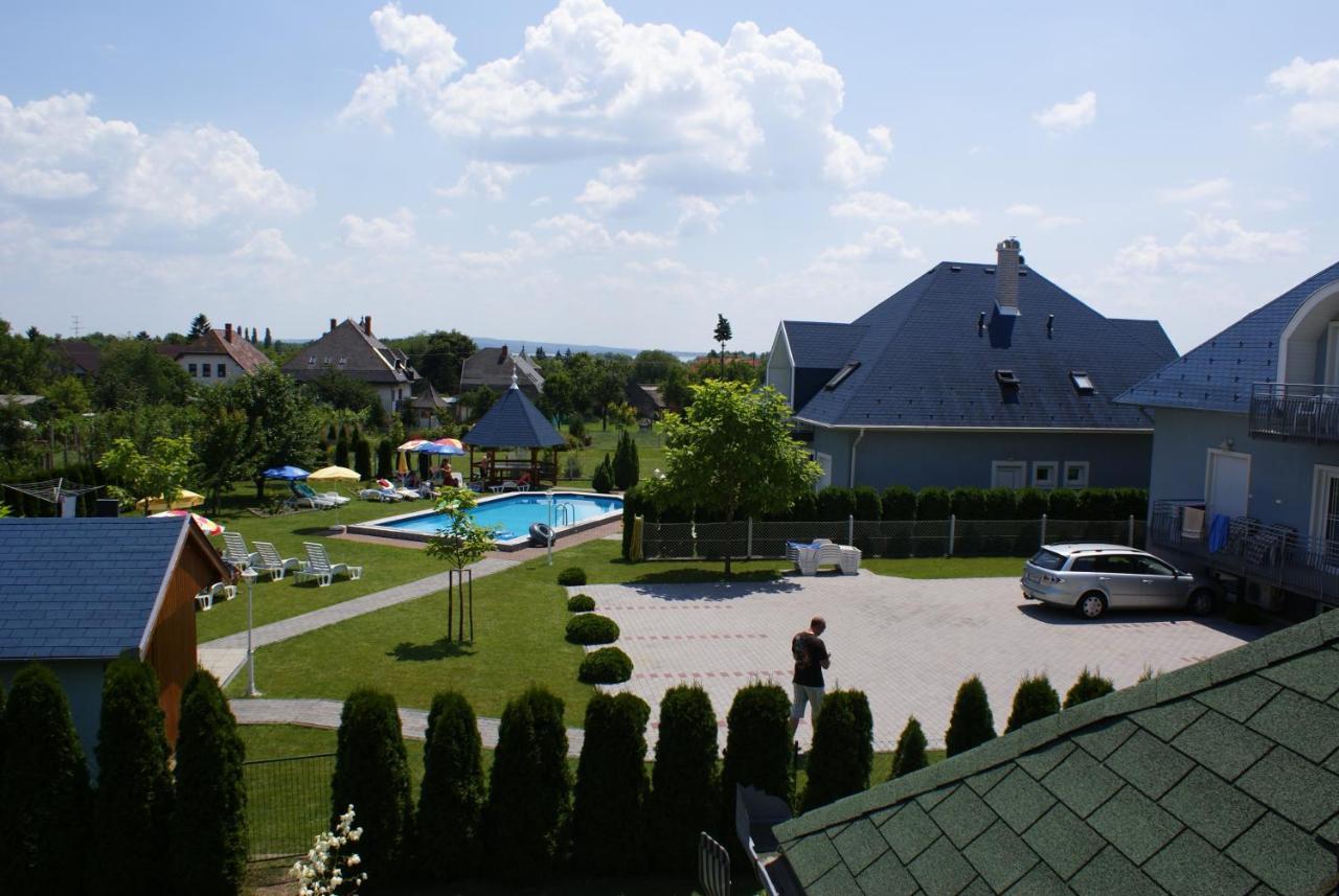 Kék Vendégház Family Resort Gyenesdiás Extérieur photo