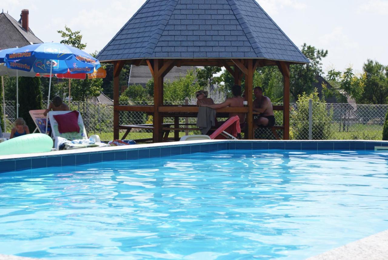 Kék Vendégház Family Resort Gyenesdiás Extérieur photo
