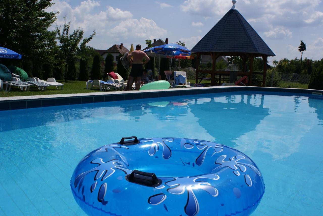 Kék Vendégház Family Resort Gyenesdiás Extérieur photo